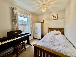 Photo 6- click for photo gallery